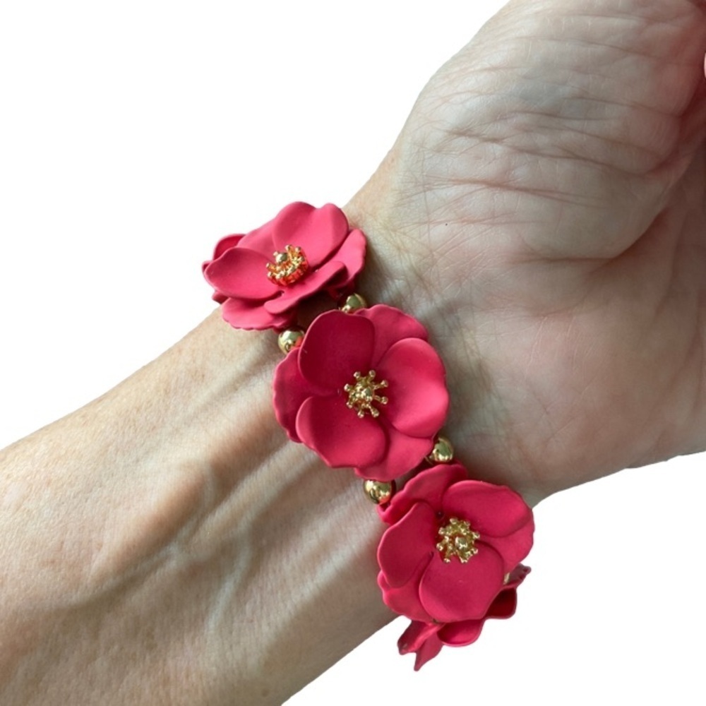 ROSE Necklace Bracelet Earring Set Gold-toned Floral Center and Hardware OS - Picture 3 of 5